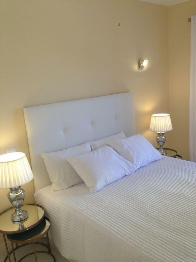 Beachfront Seaview Litoralmar Apt, Fast Wifi, Airco, Pool, Private Parking Portimão Exterior foto